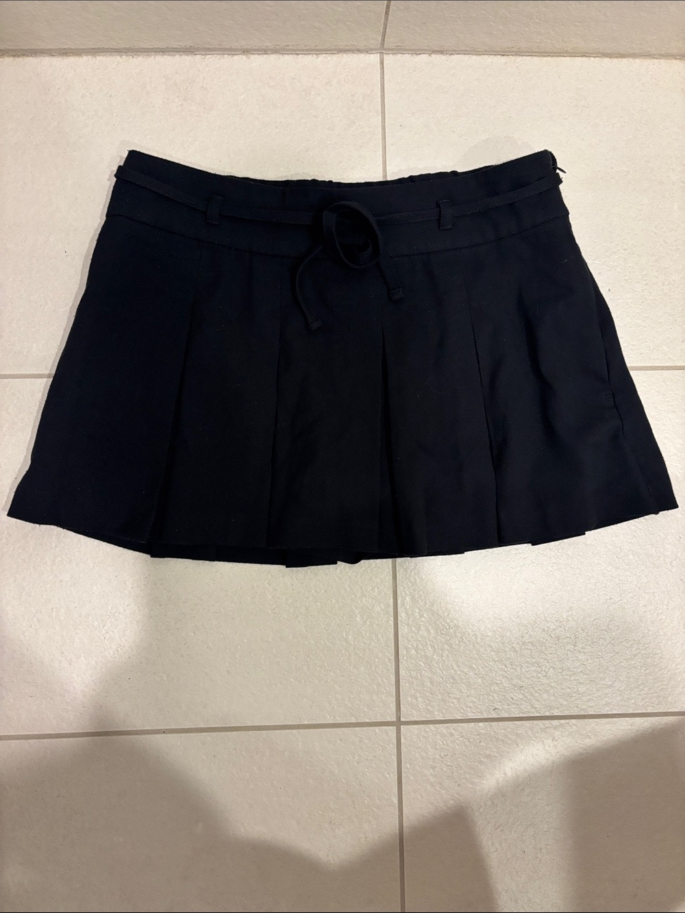 Hollister Black Pleated Mini Skirt